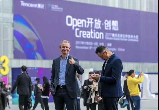 5a0cfef277a3b.jpg 2.jpg